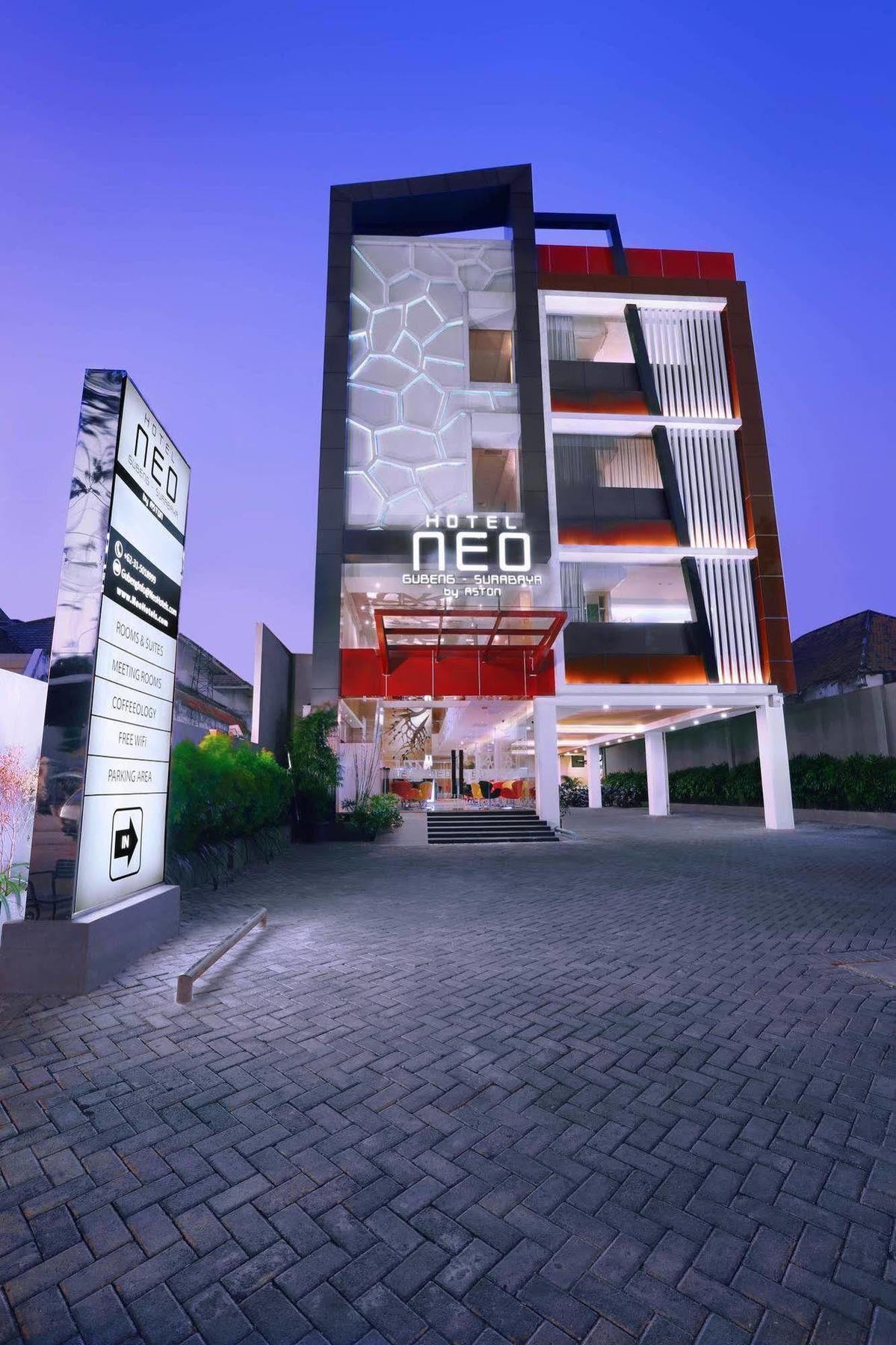 Hotel Neo Gubeng By Aston Surabaya Exterior photo